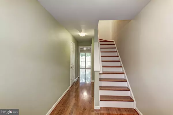 Reston, VA 20190,12095 EDGEMERE CIR