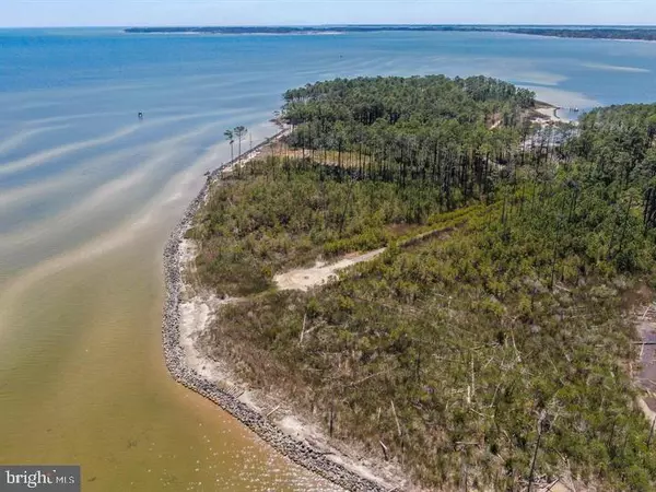 000 FLEETS BAY RD, RTE 650, White Stone, VA 22578