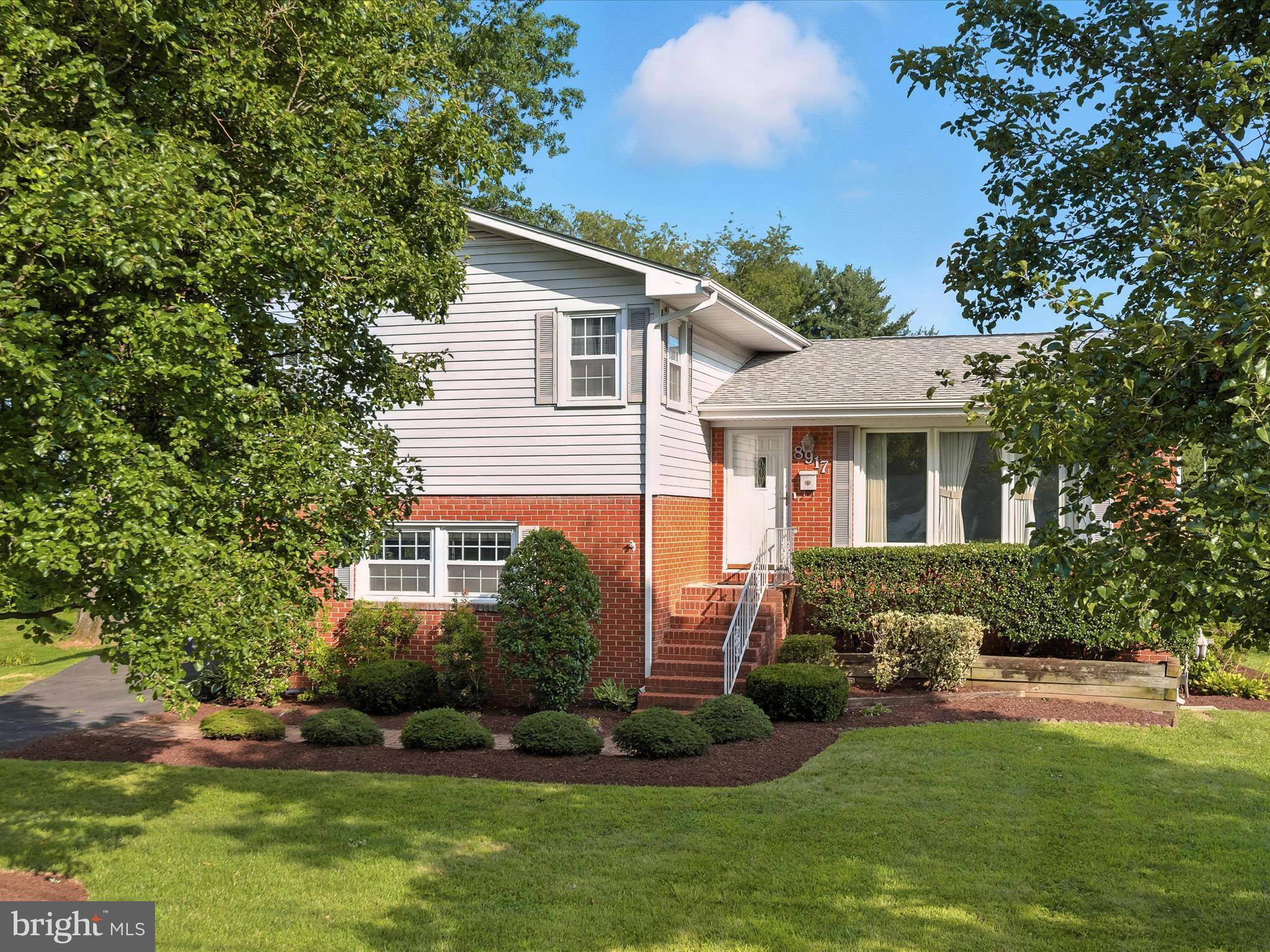 Manassas, VA 20110,8917 VIRGINIA AVE