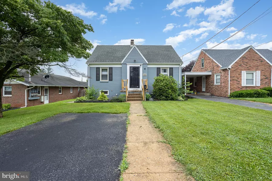 102 N WILLIAMS ST, York, PA 17404