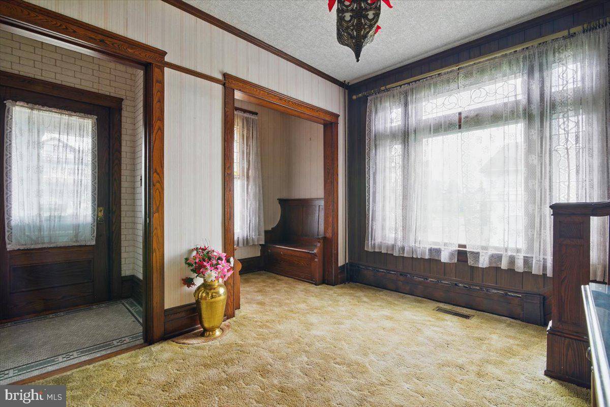 Lehighton, PA 18235,639 IRON ST