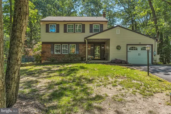 19 ONIONTOWN RD, Medford, NJ 08055