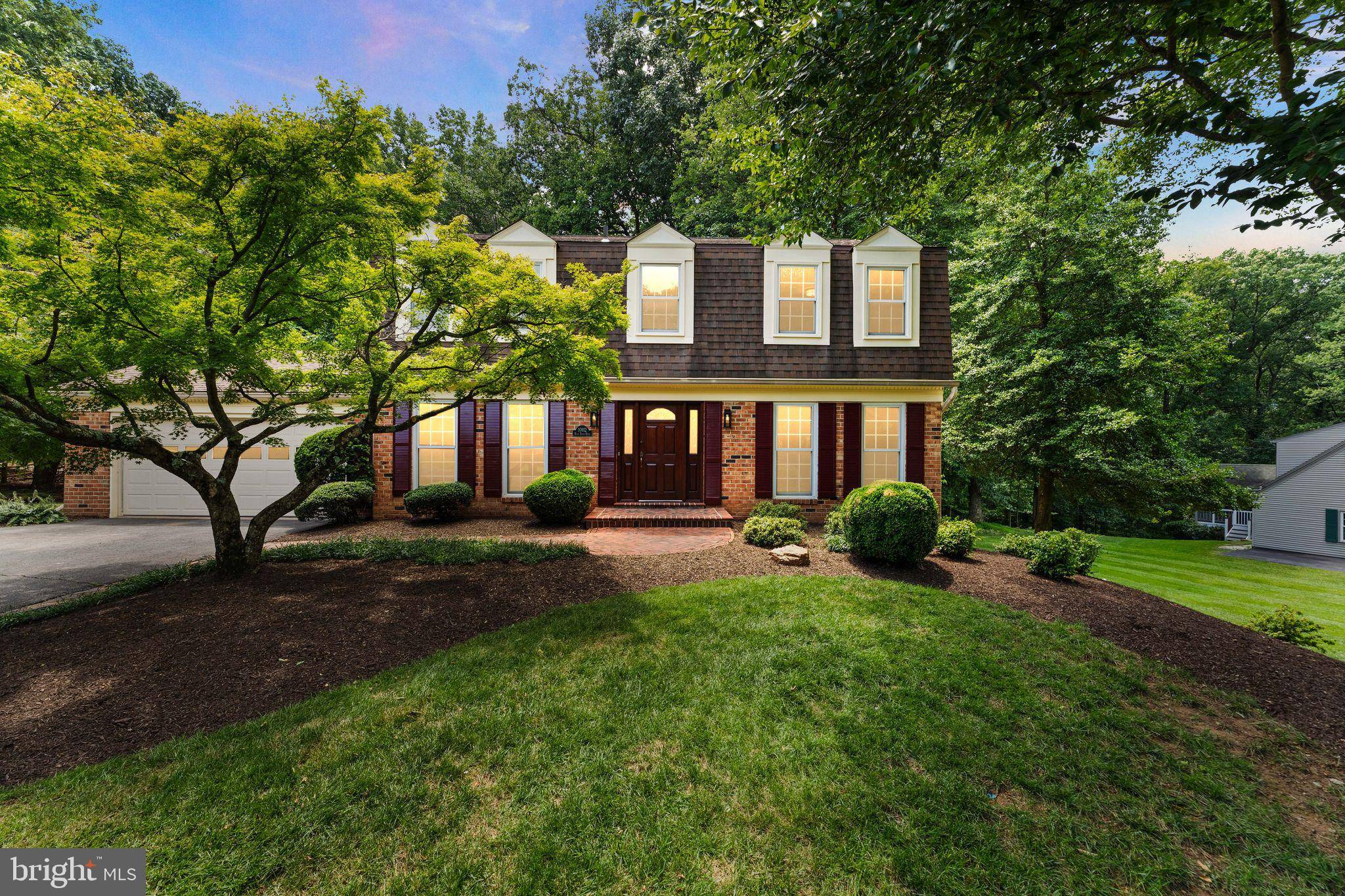 10912 BLUE ROAN RD, Oakton, VA 22124