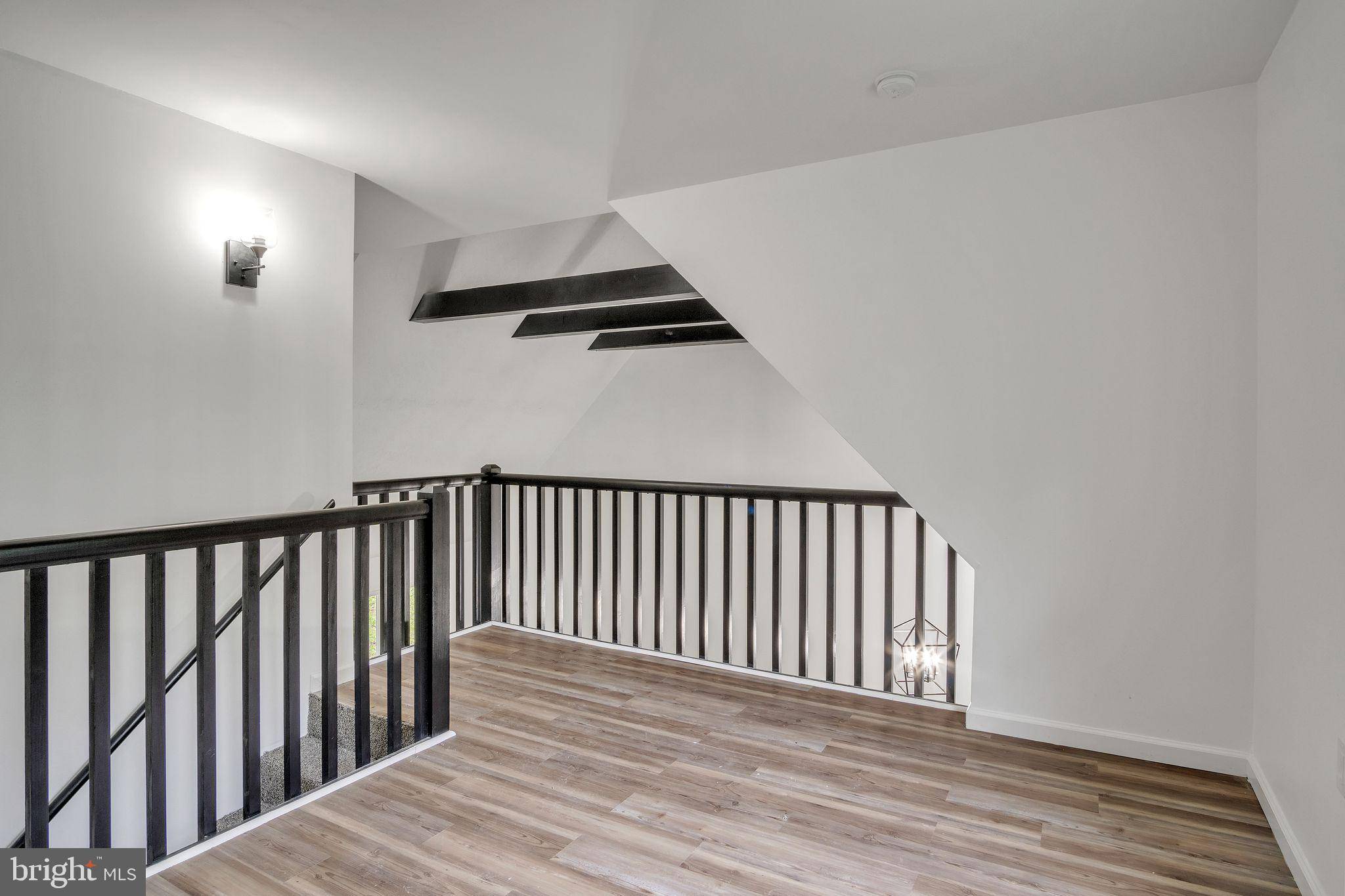 Milford, PA 18337,121 ALMOND COURT