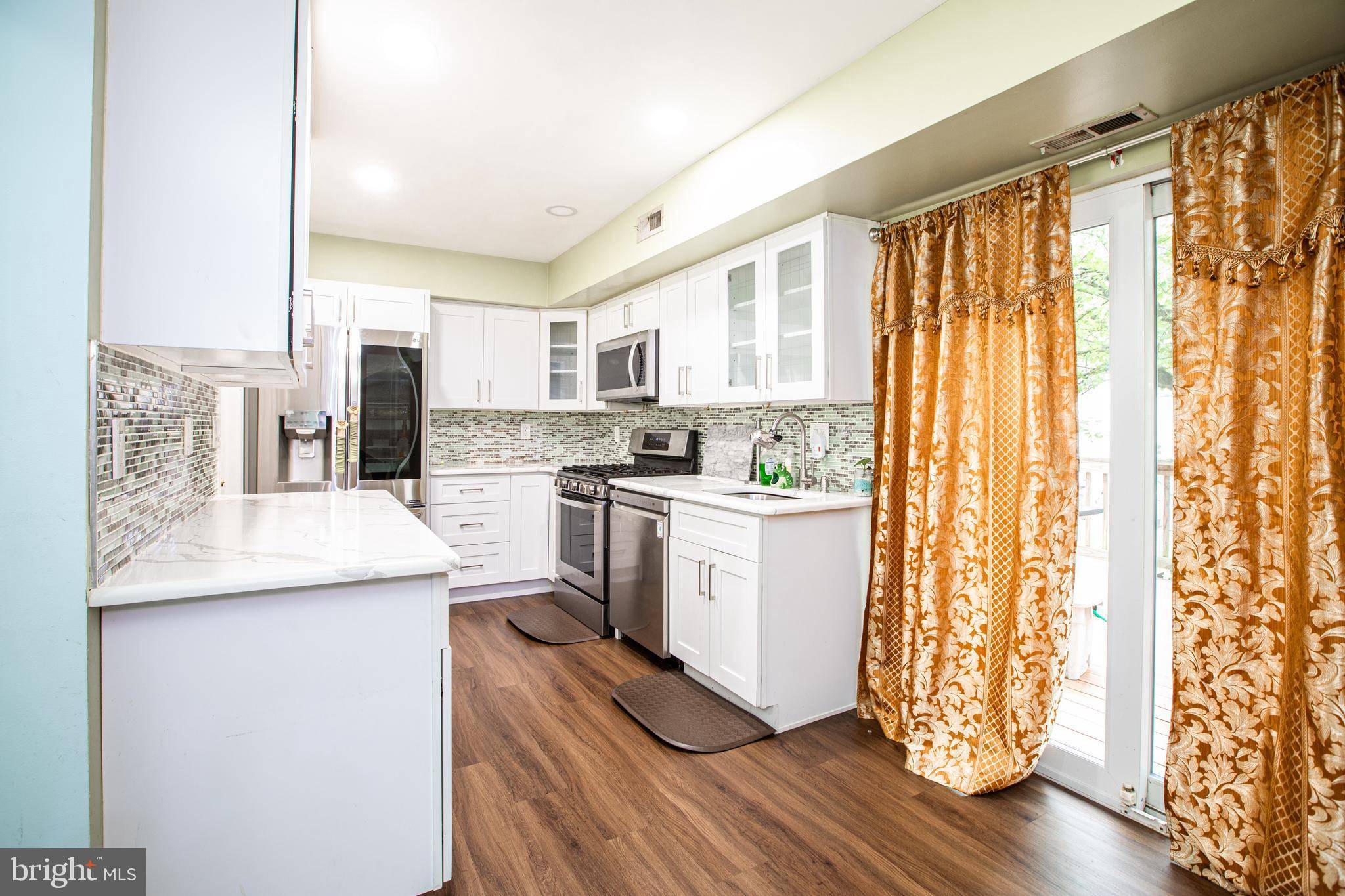 Somerset, NJ 08873,317 CLASSON CT