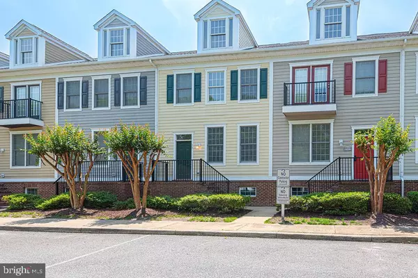 16 VILLAGE GREEN DR, Ocean View, DE 19970