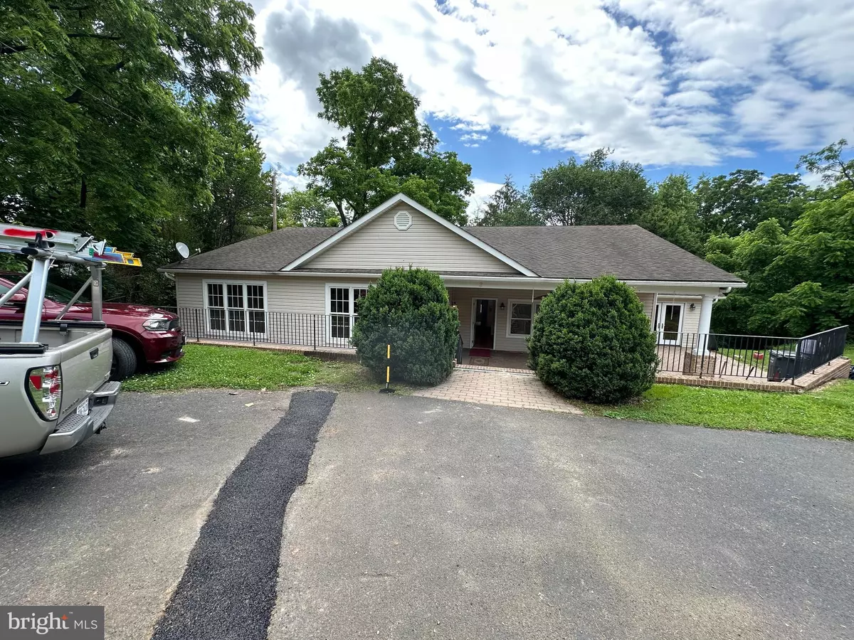Boyce, VA 22620,2 WHITING AVE