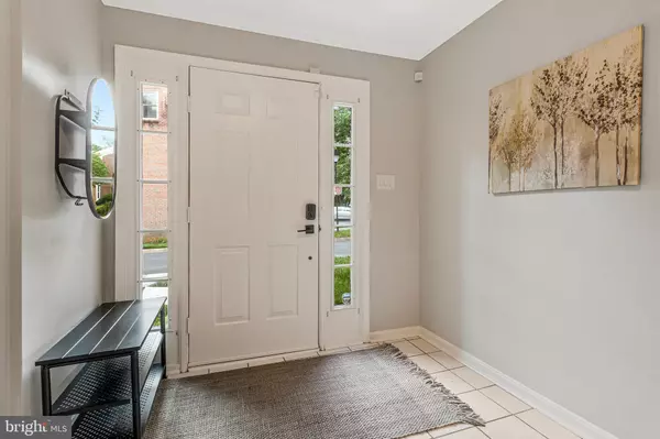 Alexandria, VA 22304,3810 USHER CT