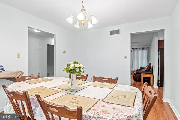 Harrisburg, PA 17111,6429 CHURCHILL RD