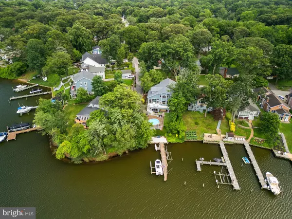 Severna Park, MD 21146,734 OAK GROVE CIR