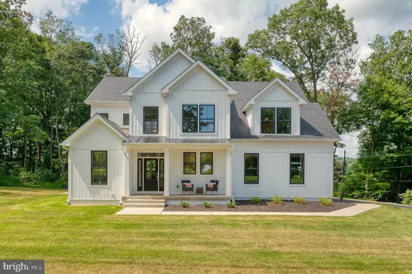 2001 CLOVER DR, Finksburg, MD 21048