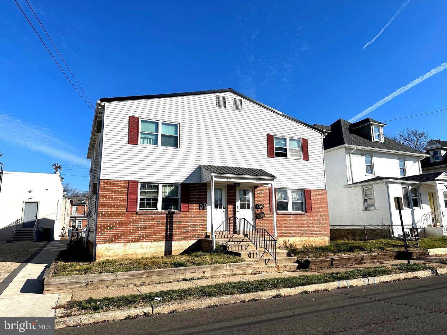 219 FIFTH #2ND FLOOR, Lansdale, PA 19446