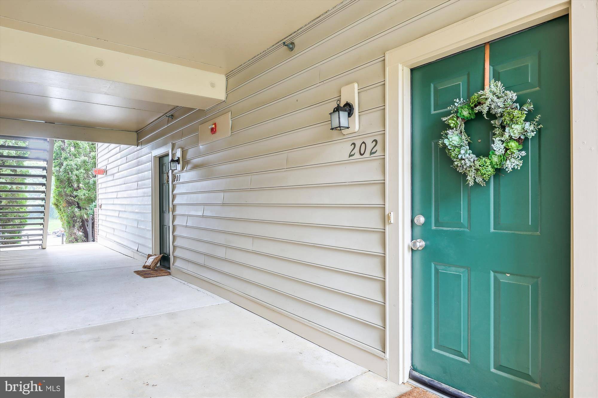 Woodbridge, VA 22191,1055 GARDENVIEW LOOP #202