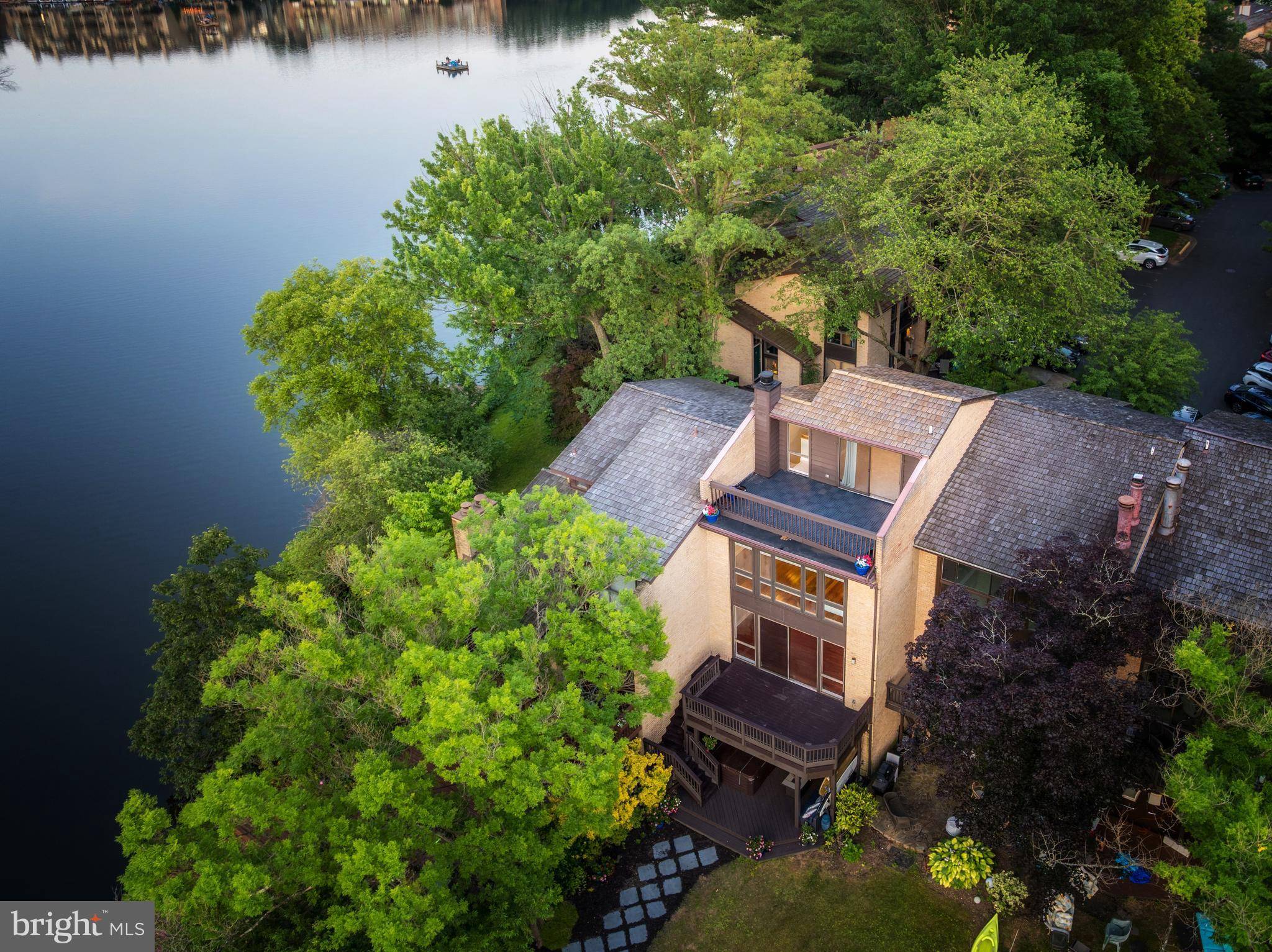 2003 LAKEBREEZE WAY, Reston, VA 20191