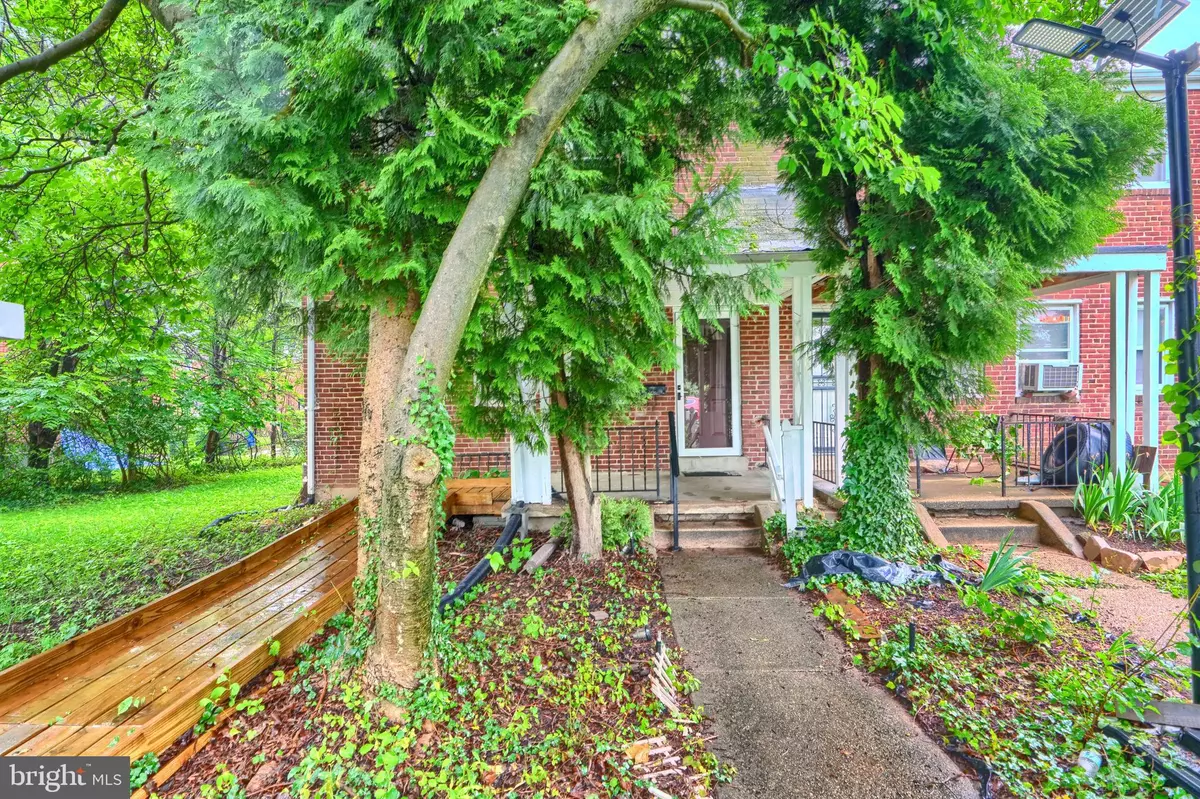 Baltimore, MD 21215,3702 KINGWOOD SQ