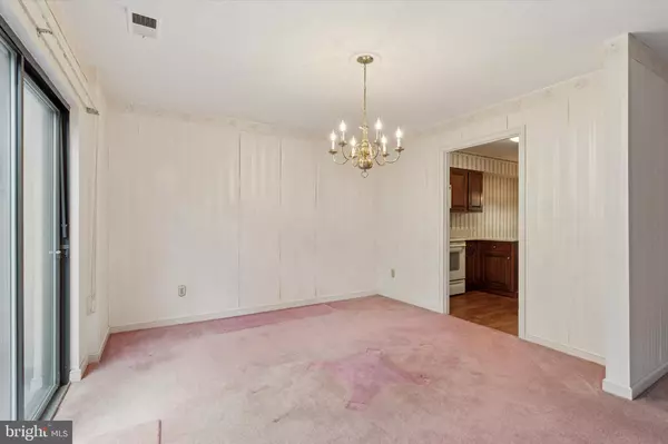 Berwyn, PA 19312,60 OAK KNOLL DR #60