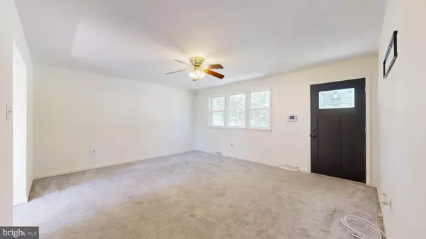 Smyrna, DE 19977,397 RONALD LN