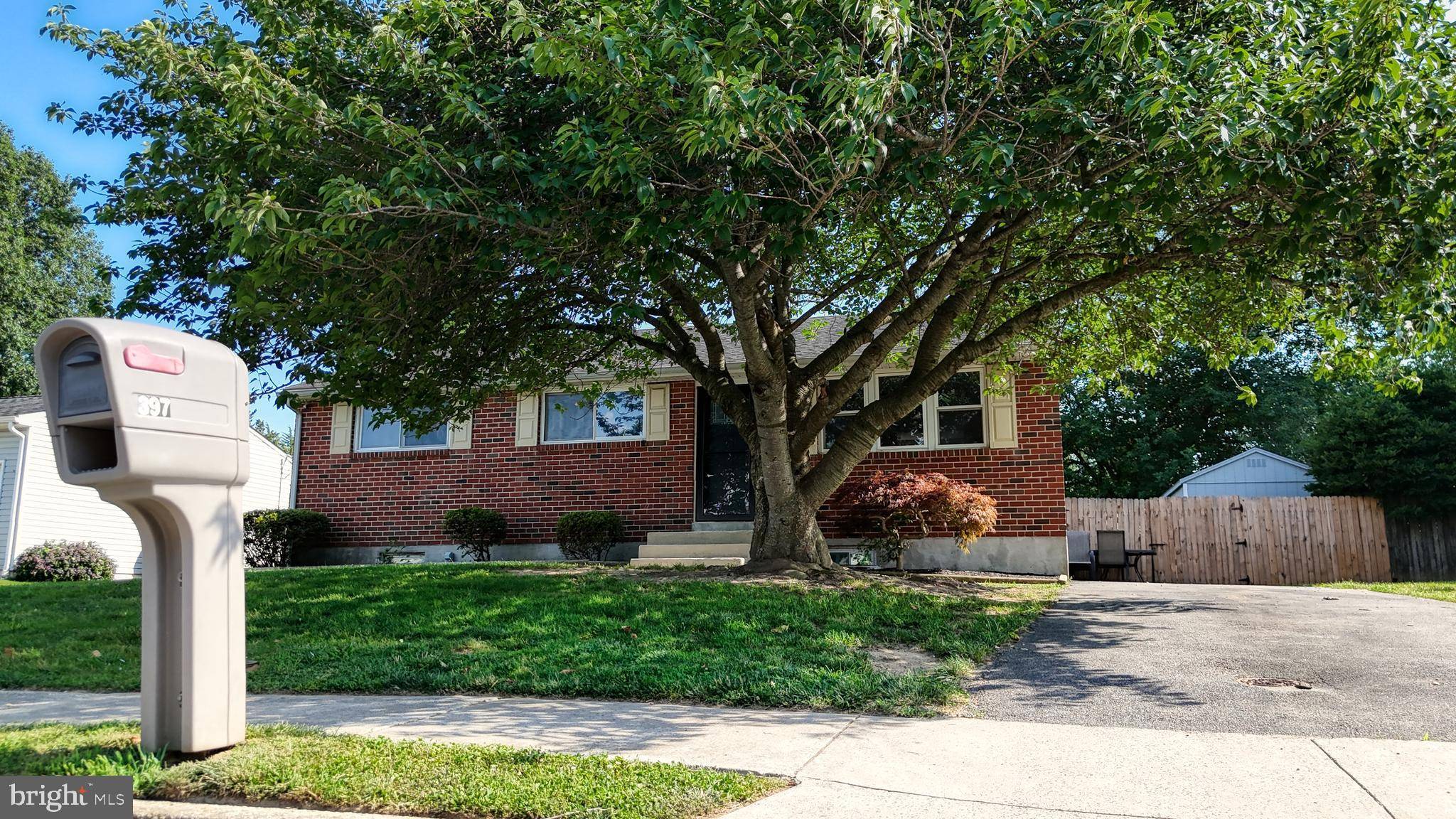 Smyrna, DE 19977,397 RONALD LN