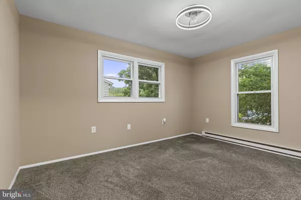 Etters, PA 17319,320 JUNIPER DR