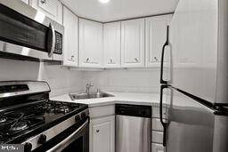 Washington, DC 20007,3241 N ST NW #1