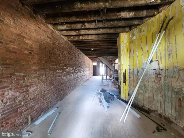 Baltimore, MD 21218,2303 HOMEWOOD AVE