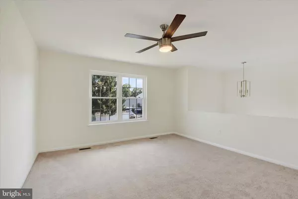 Taneytown, MD 21787,11 STARBOARD DR