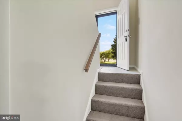 Taneytown, MD 21787,11 STARBOARD DR