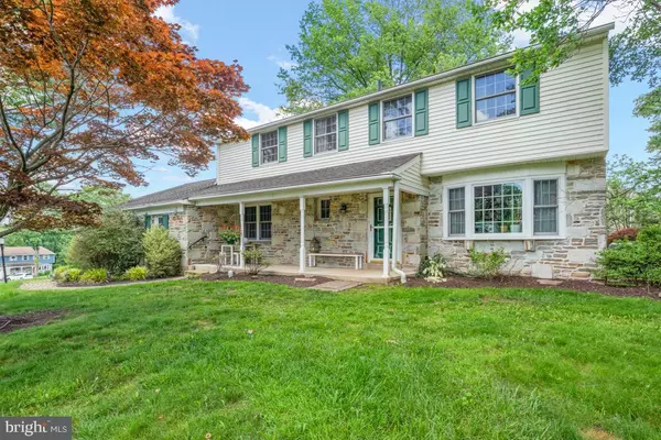 11 CREEK RD, Southampton, PA 18966