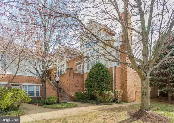 7027 HAYCOCK RD #506, Falls Church, VA 22043