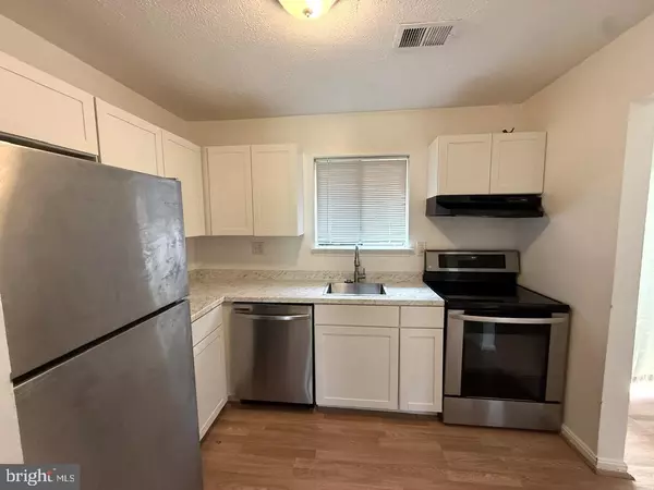 Bowie, MD 20721,12051 HALLANDALE TER