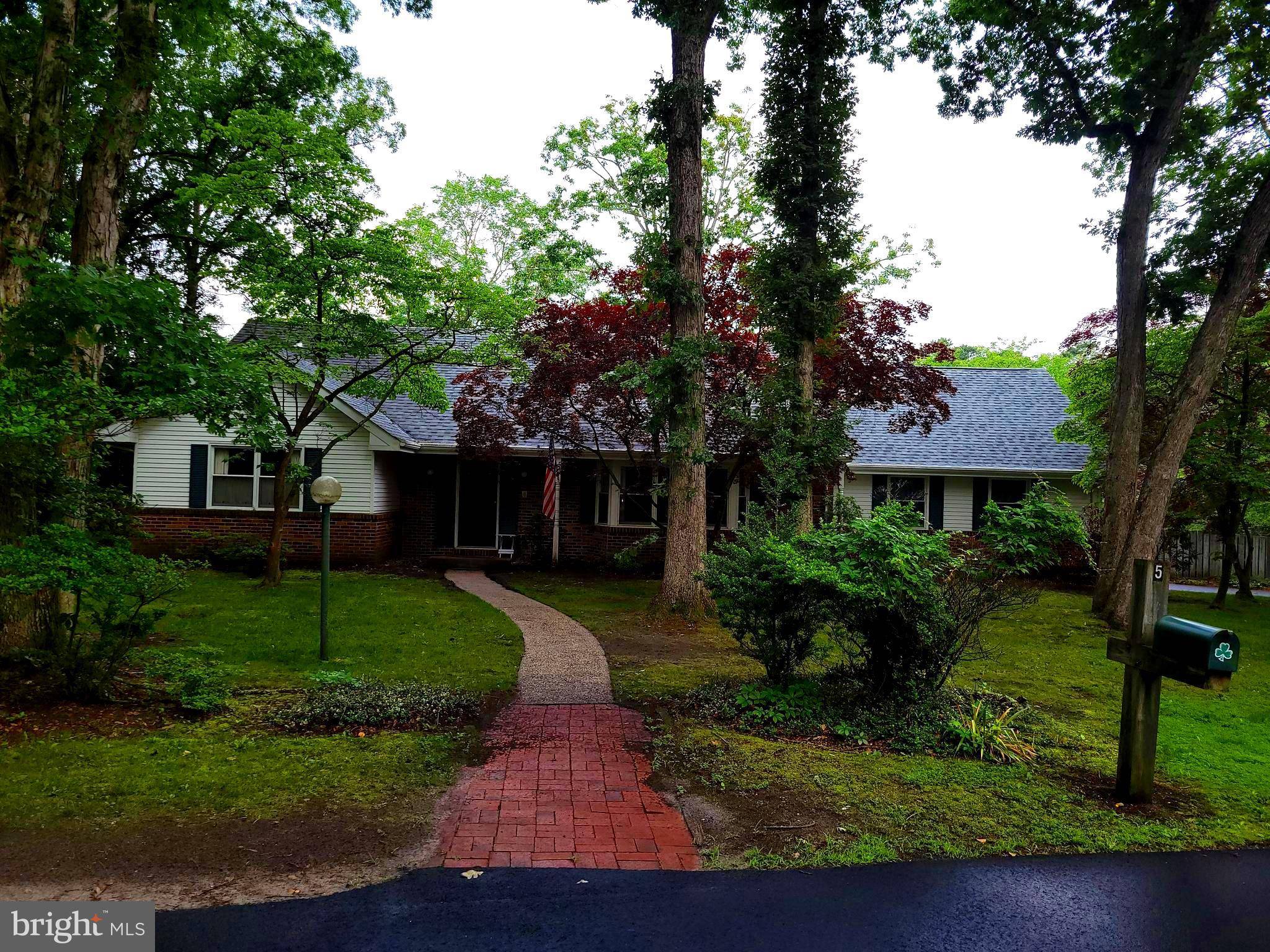 5 ELM CT, Medford, NJ 08055