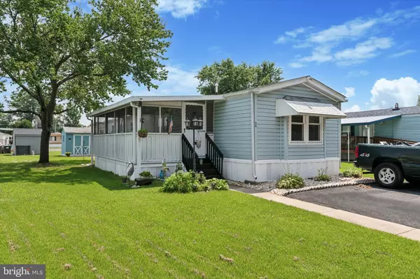 56 FARVEL RD, Wilmington, DE 19810