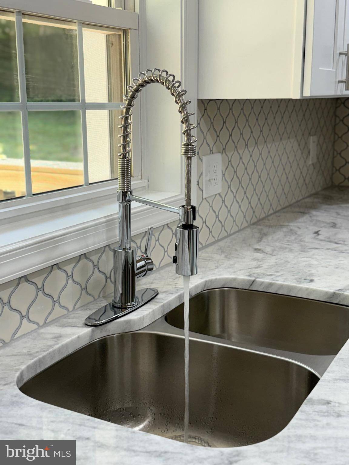 Triangle, VA 22172,18820 KERILL RD