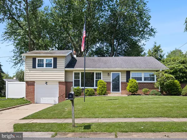 Wilmington, DE 19808,4 PAISLEY DR