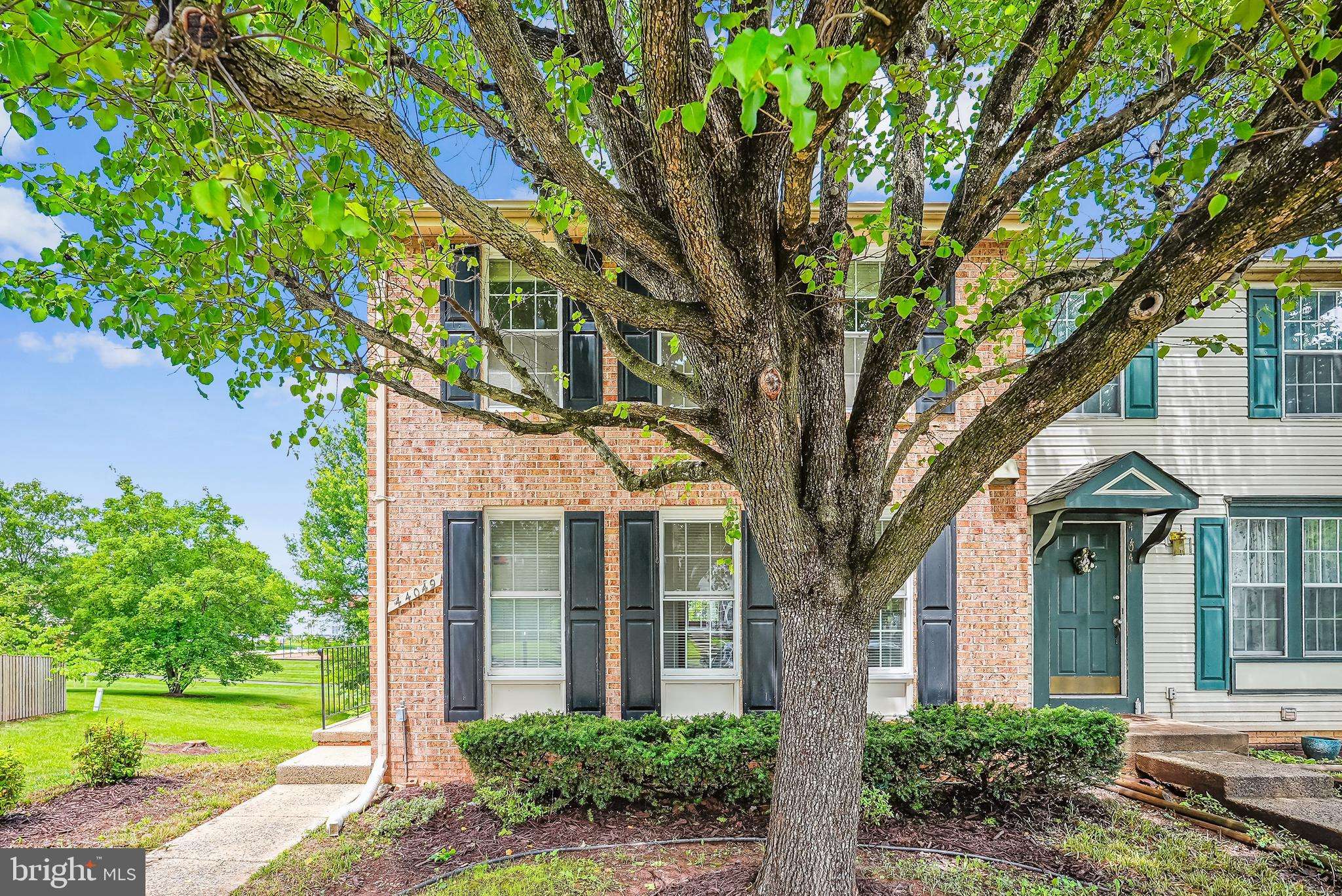 Ashburn, VA 20147,44049 FERNCLIFF TER