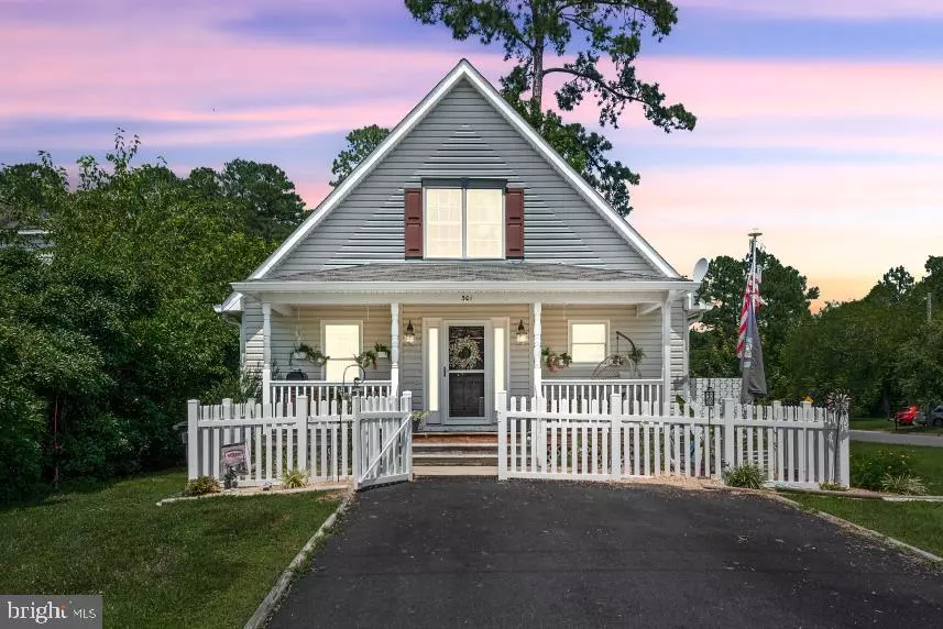 Colonial Beach, VA 22443,301 3RD STREET