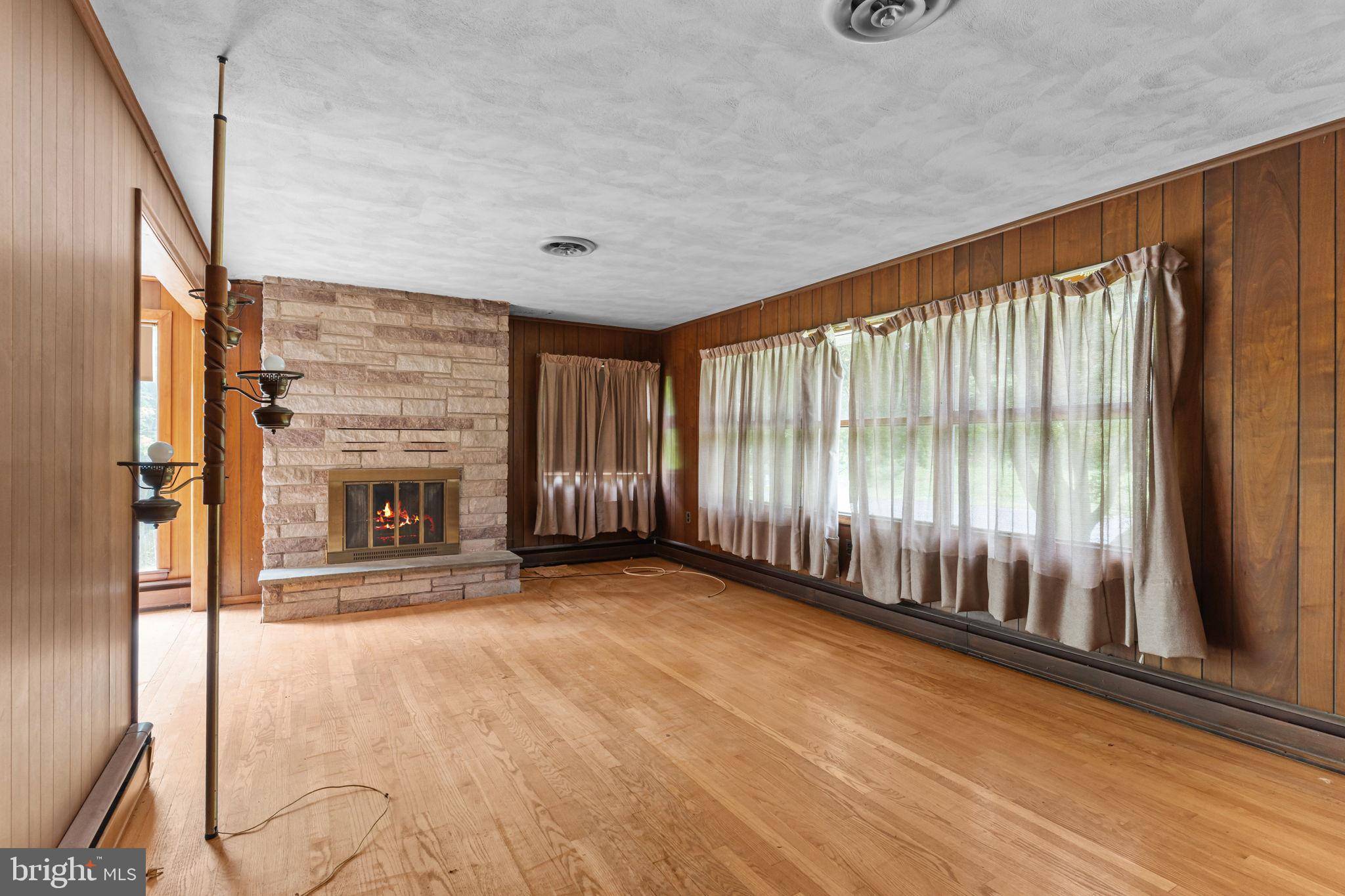Roebling, NJ 08554,710 FIFTH ST