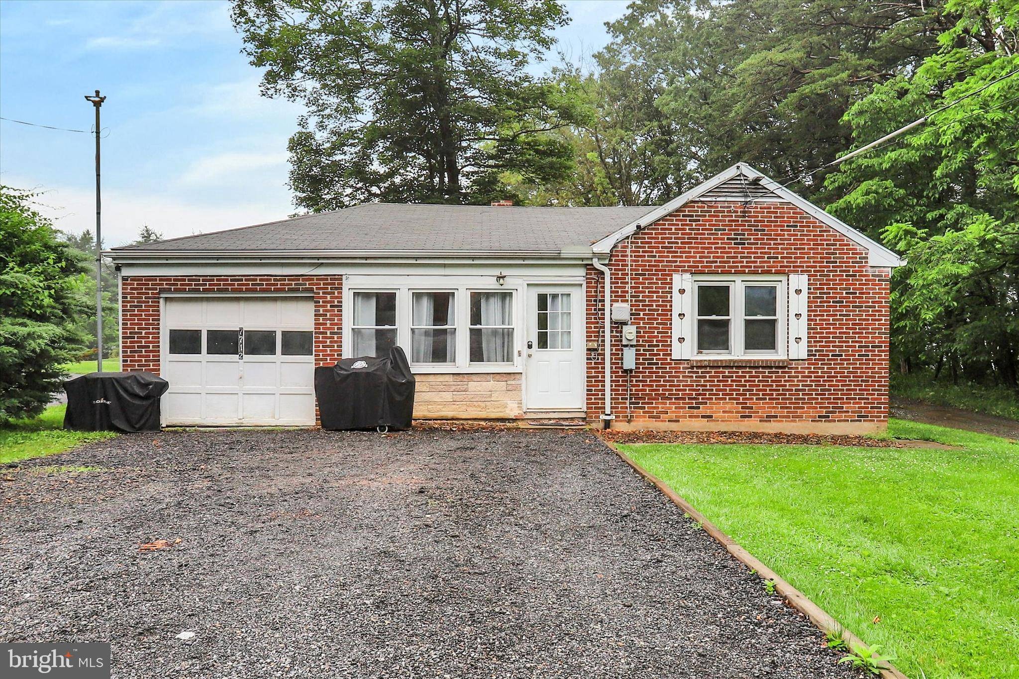 Harrisburg, PA 17112,7712 APPLEBY RD