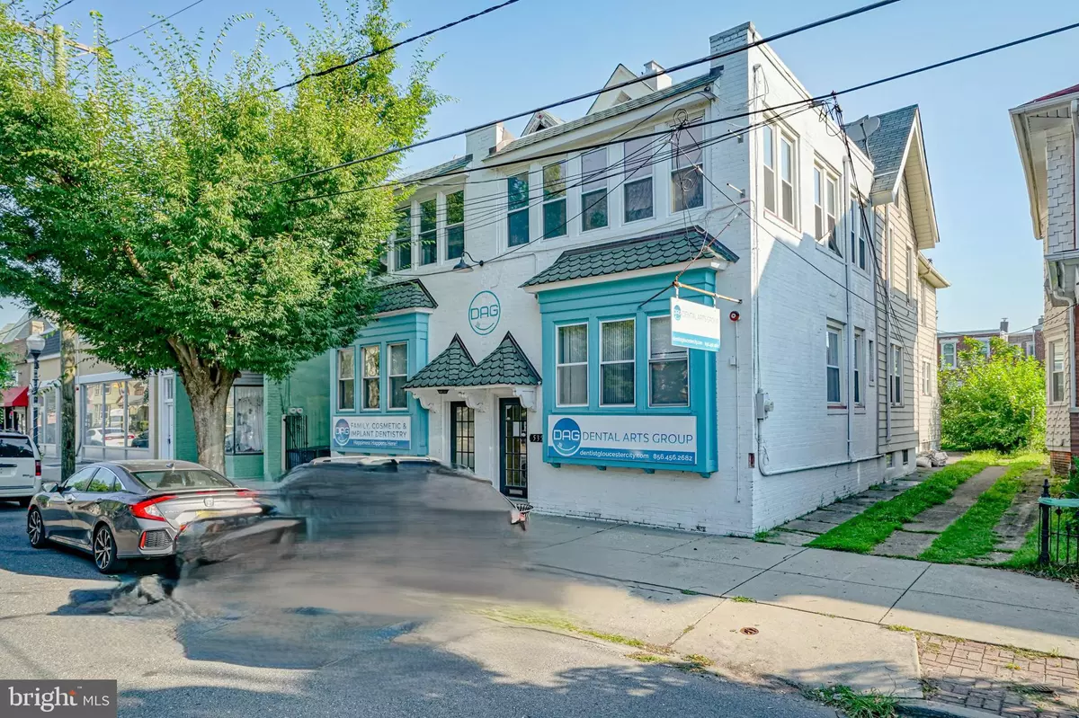 Gloucester City, NJ 08030,535 MONMOUTH ST
