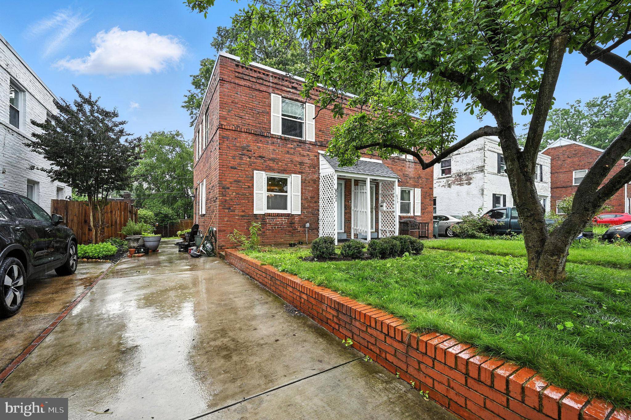 851 S IVY ST, Arlington, VA 22204