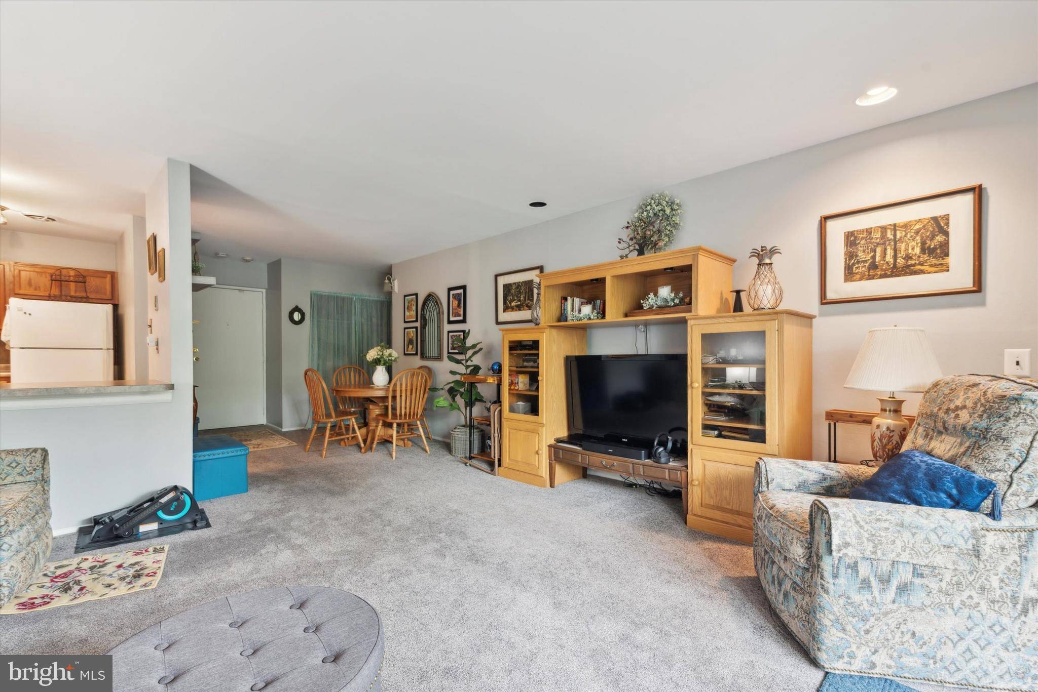 Elkins Park, PA 19027,46 TOWNSHIP LINE RD #209
