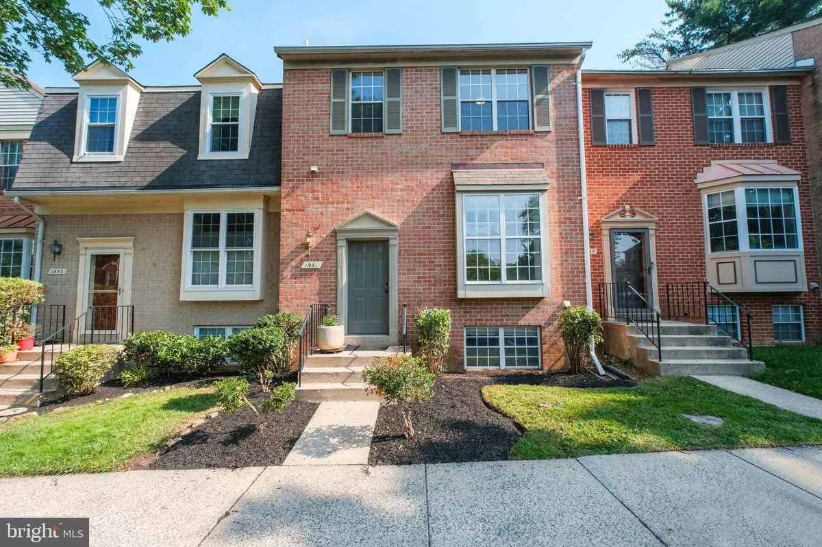 Silver Spring, MD 20902,1951 FLOWERING TREE TER