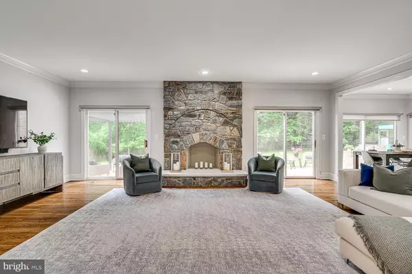 Potomac, MD 20854,9118 BELLS MILL RD