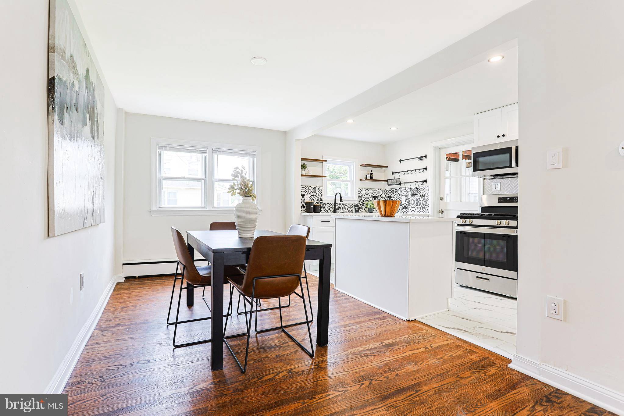 Woodlyn, PA 19094,1851 HARFMAN DR