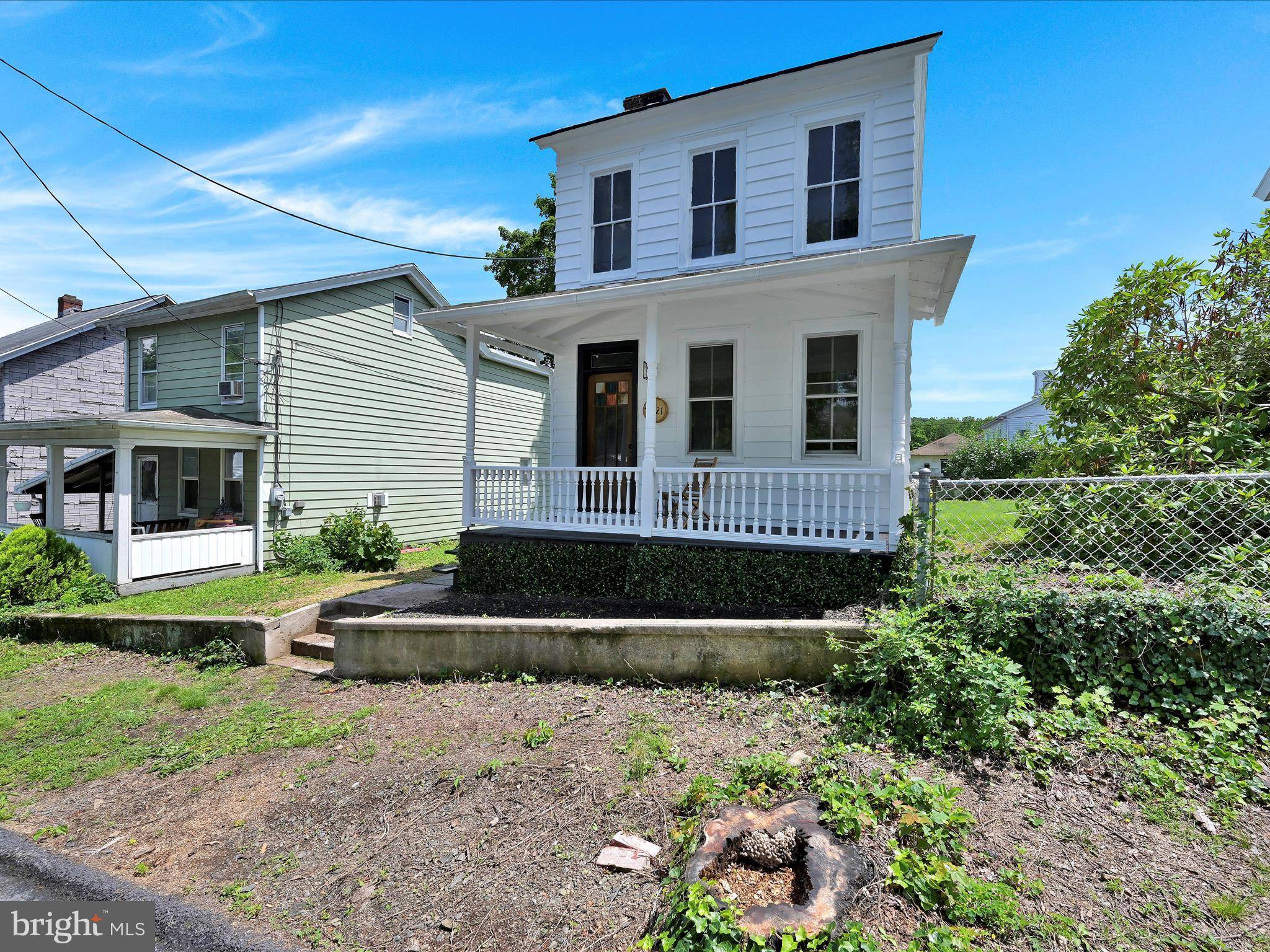 Auburn, PA 17922,221 ORCHARD ST