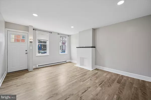 Philadelphia, PA 19125,2440 JASPER ST