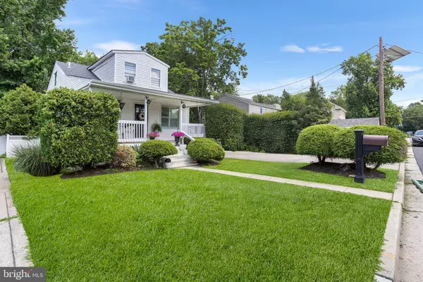 Cherry Hill, NJ 08002,8 MAPLE AVE
