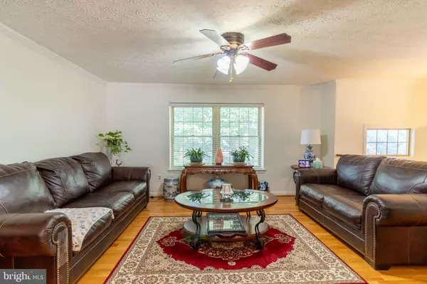 Sterling, VA 20164,313 SAMANTHA DR