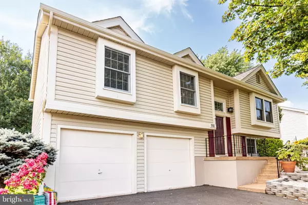 313 SAMANTHA DR, Sterling, VA 20164