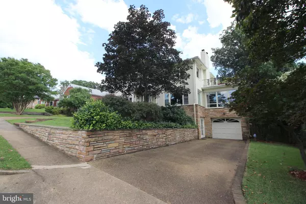 Arlington, VA 22202,1510 23RD ST S